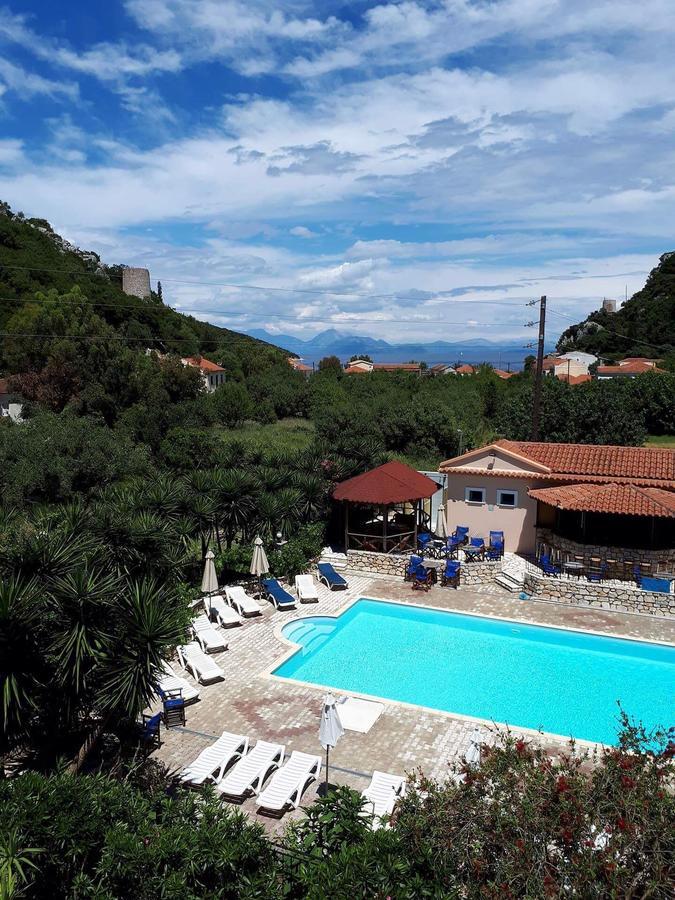 Hotel Nostos Frikes 외부 사진