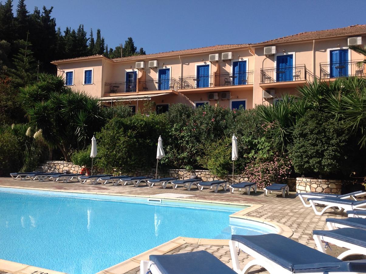 Hotel Nostos Frikes 외부 사진
