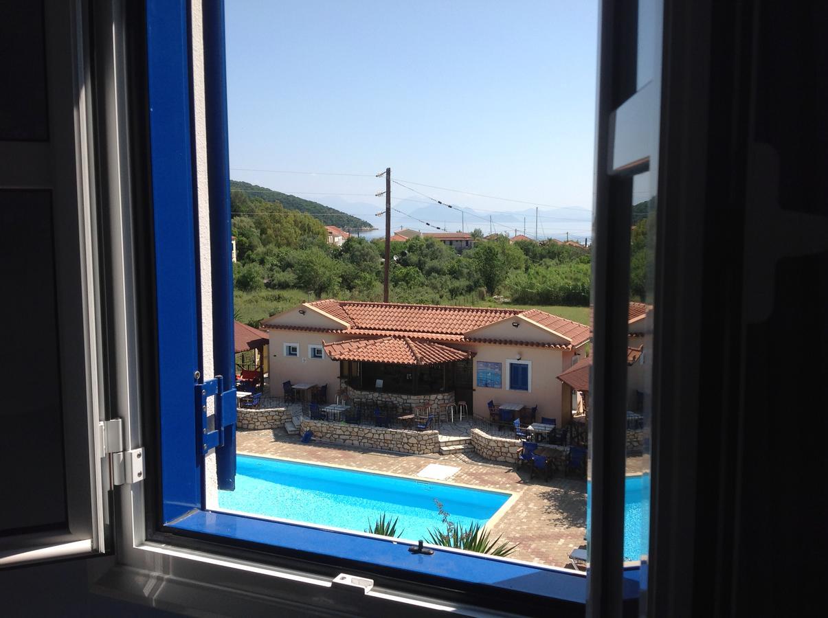 Hotel Nostos Frikes 외부 사진