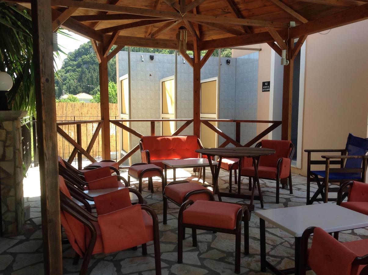Hotel Nostos Frikes 외부 사진