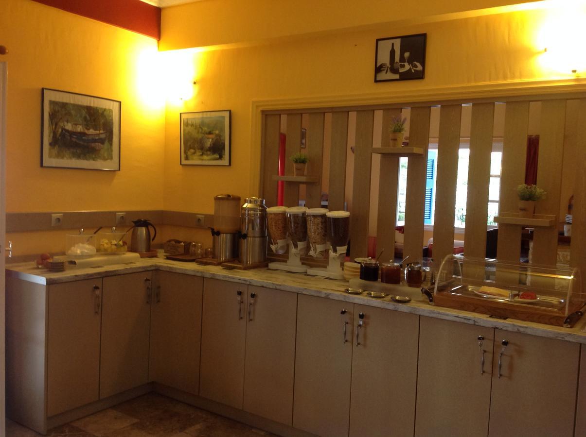 Hotel Nostos Frikes 외부 사진